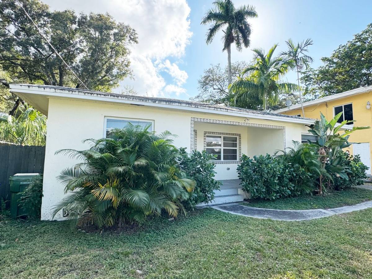 House for rent at 1110 W Las Olas Blvd, Fort Lauderdale, FL 33312