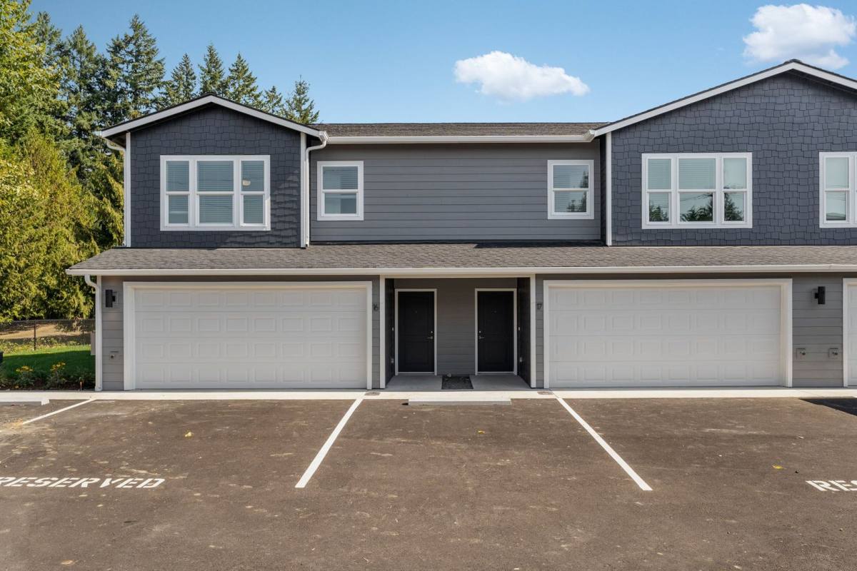 Townhouse for rent at 208 E Stella, Napavine, WA 98565