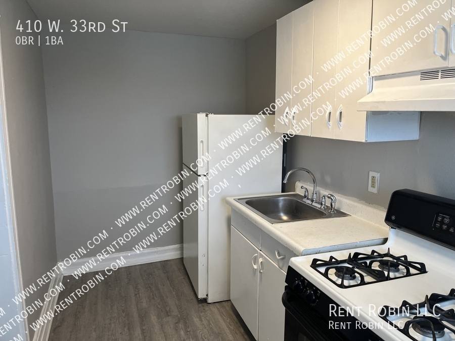 Apartment for rent at 410 W 33rd St, Kansas City, MO 64111