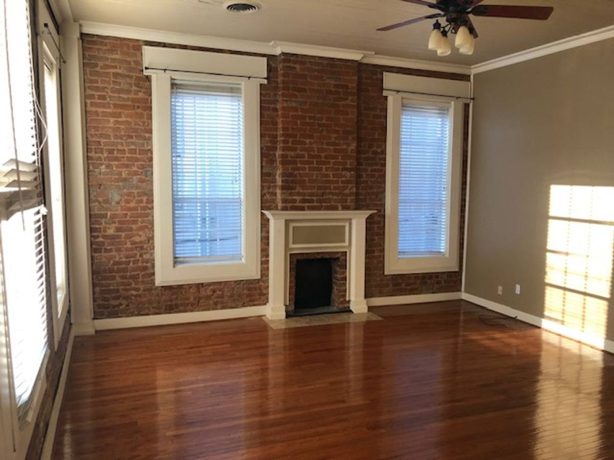 House for rent at 109A N Spring St, Tupelo, MS 38804