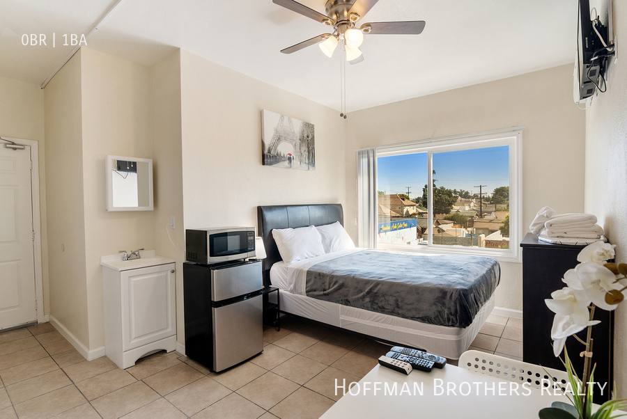 Apartment for rent at 5117 S Avalon Blvd #205, Los Angeles, CA 90011