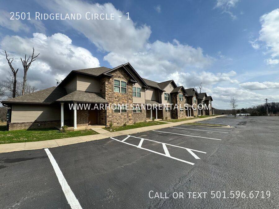 Townhouse for rent at 2501 Ridgeland Circle #1, Pocahontas, AR 72455