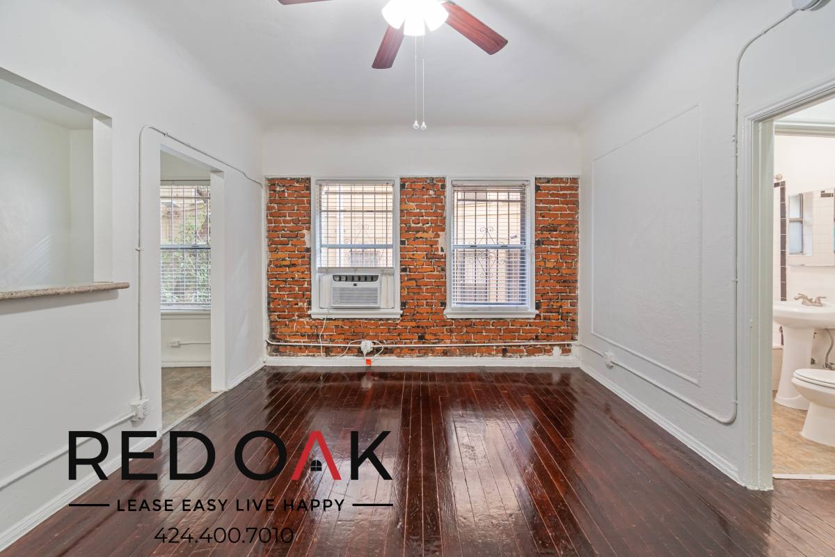 849 S Oxford Ave #208, Los Angeles, CA 90005