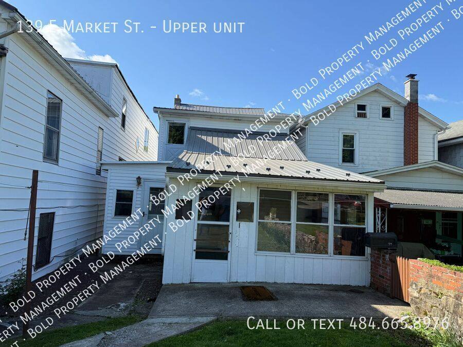 Apartment for rent at 139 E Market St, Williamstown, PA 17098