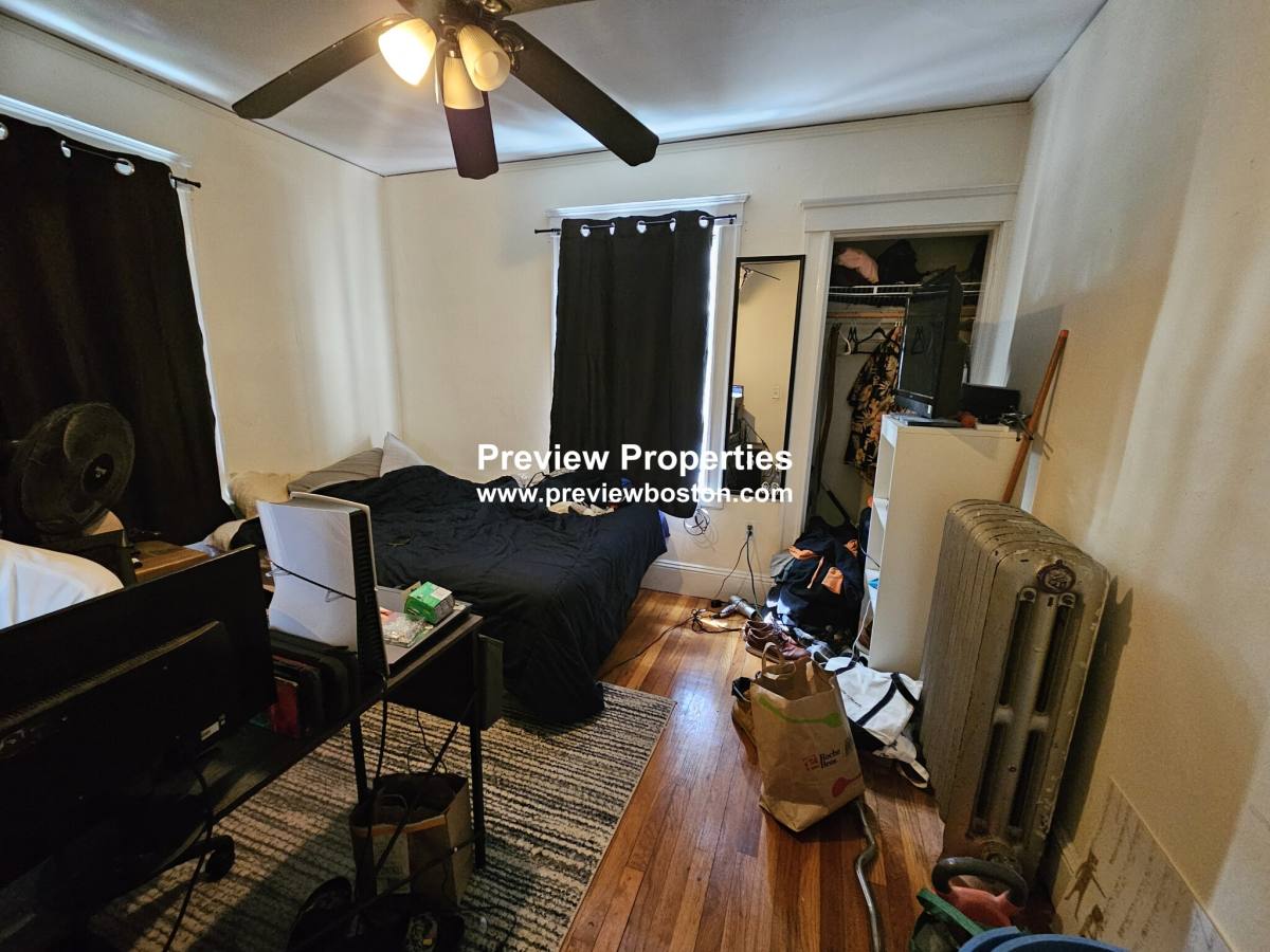 Apartment for rent at 14 Champney #2P, Brighton, MA 02135