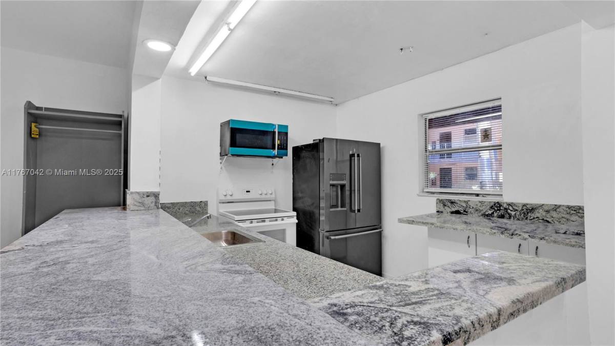 Condo for rent at 2860 Somerset Dr #110K, Fort Lauderdale, FL 33311