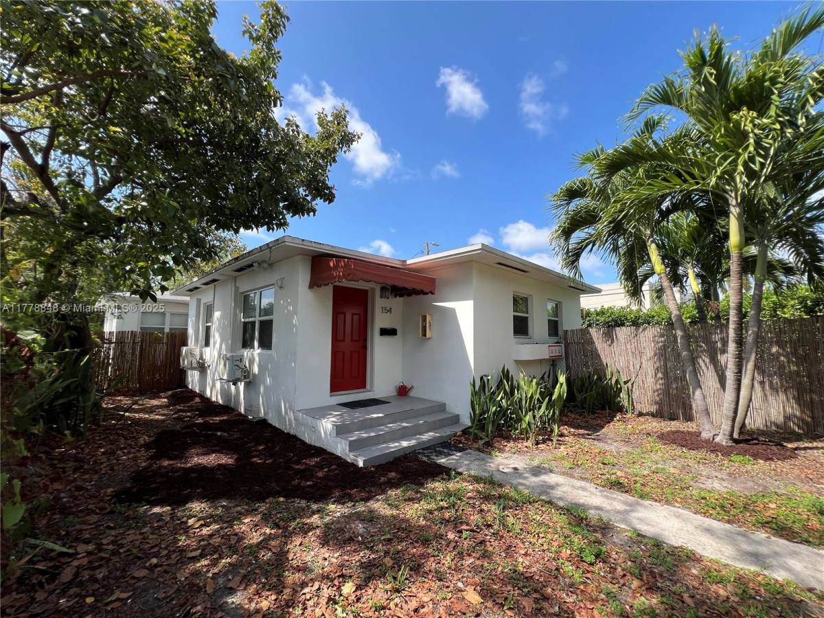 Townhouse for rent at 150 NE 59th St #154, Miami, FL 33137