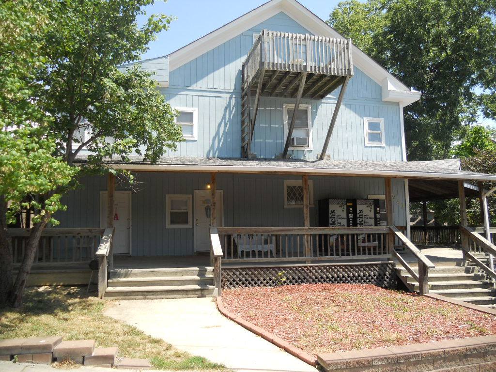 Apartment for rent at 1247 Ohio St #305, Lawrence, KS 66044