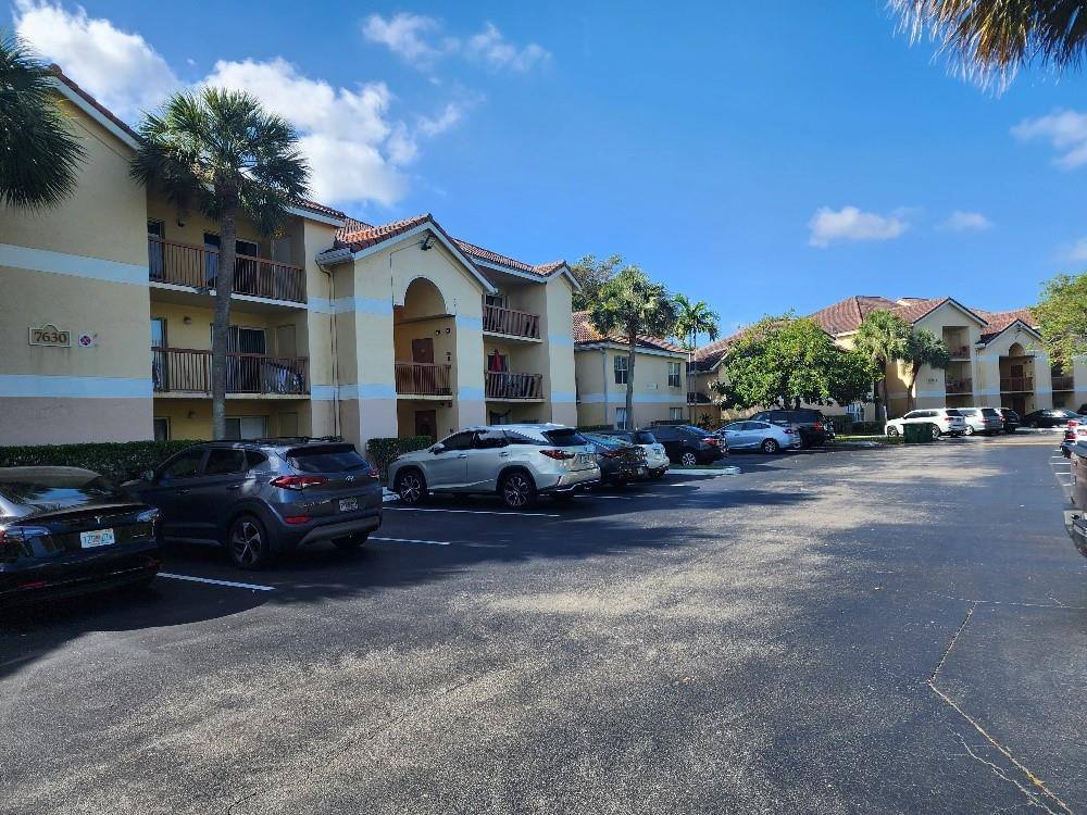 Apartment for rent at 7630 Westwood Dr #328, Fort Lauderdale, FL 33321