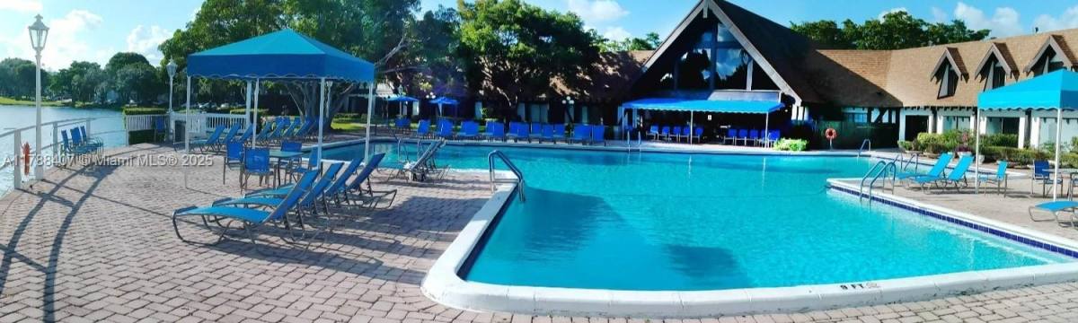 Apartment for rent at 3740 Inverrary Dr #3D, Fort Lauderdale, FL 33319