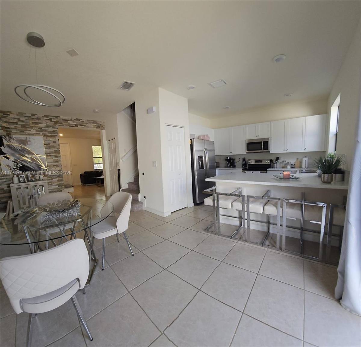 3387 W 106th Terrace, Hialeah, FL 33018