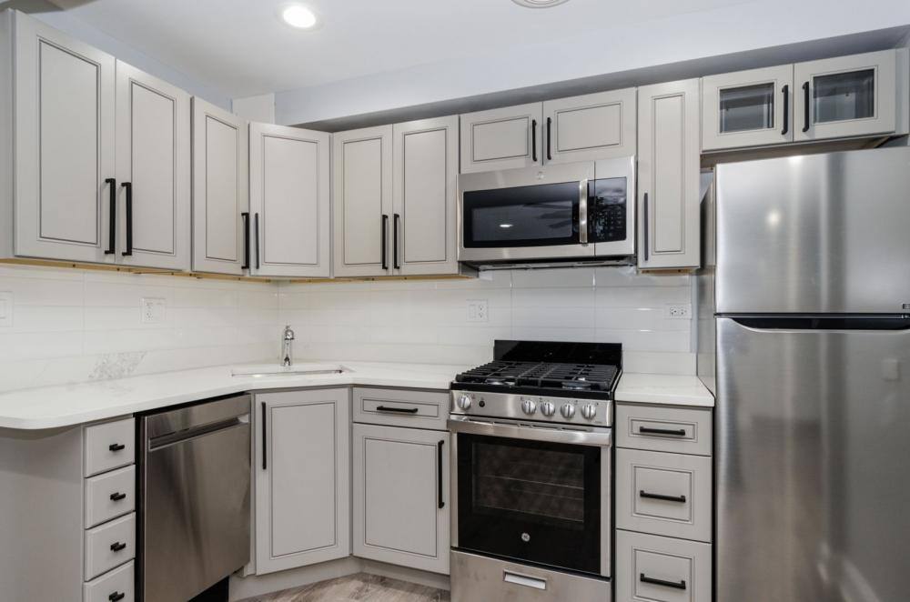 Apartment for rent at 7606 N Eastlake Terrace, 2C, Chicago, IL 60626
