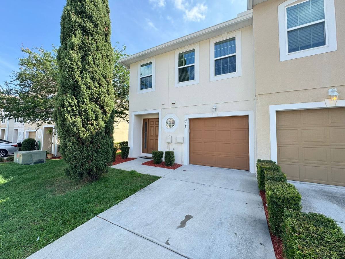 House for rent at 3738 Woodbury Hill Loop, Lakeland, FL 33810