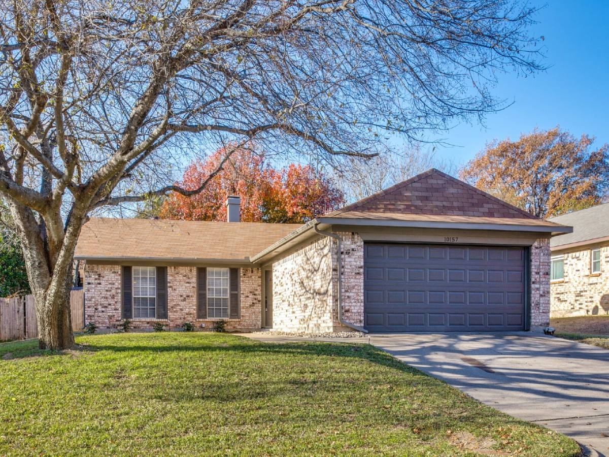 House for rent at 10157 Buffalo Grove Rd, Fort Worth, TX 76108