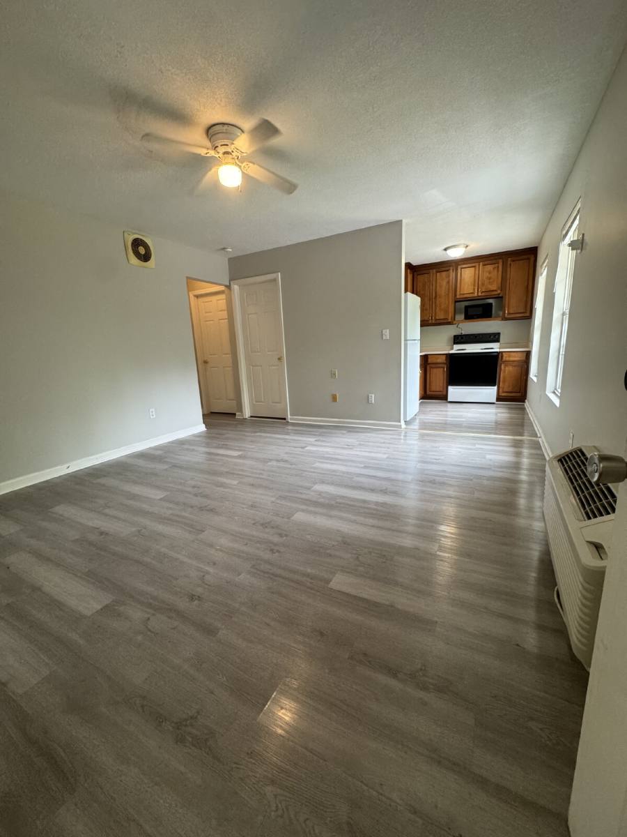 Apartment for rent at 200 White Pine Dr #NEW 4, Fair Play, SC 29643
