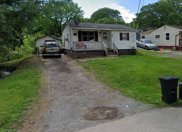 House for rent at 305 W Dunn St, Rockwood, TN 37854