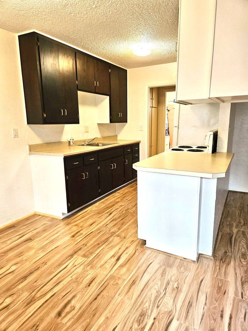 Apartment for rent at 116 Cottage, Medford, OR 97504