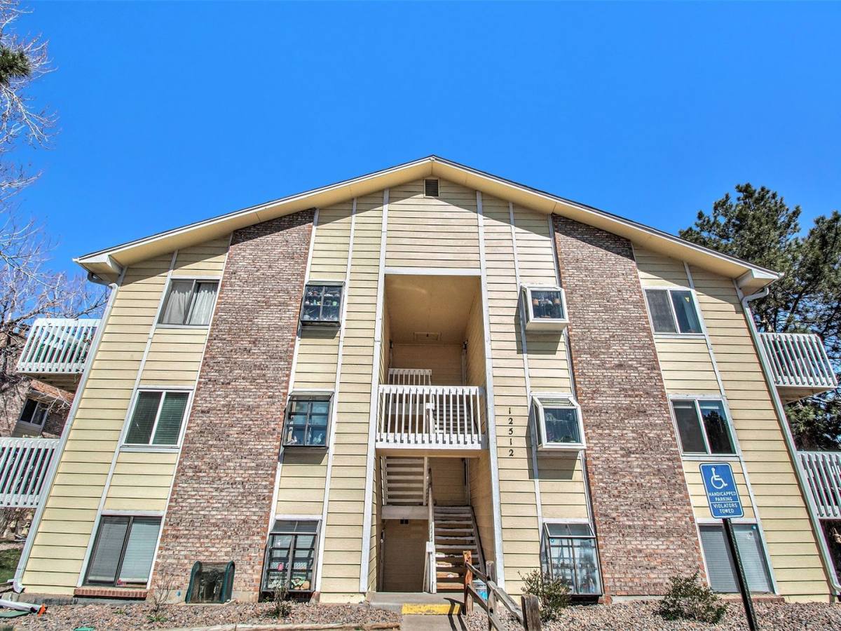 Apartment for rent at 12512 E Cornell Ave, Aurora, CO 80014
