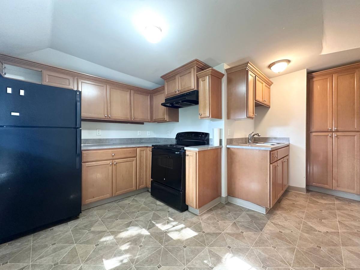 Apartment for rent at 2038 SE Madison St, Portland, OR 97214