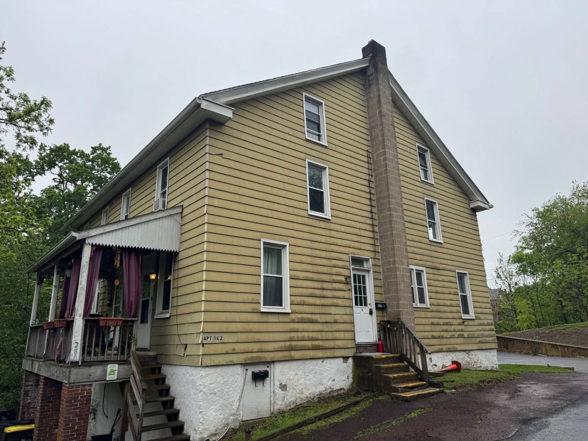 Apartment for rent at 280 Walnut St, Schwenksville, PA 19473