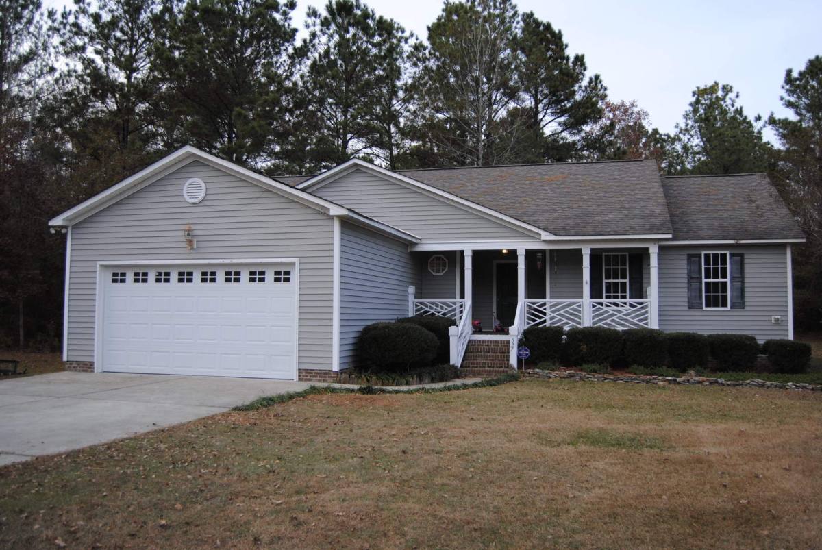 House for rent at 527 Madison Ave, Princeton, NC 27569