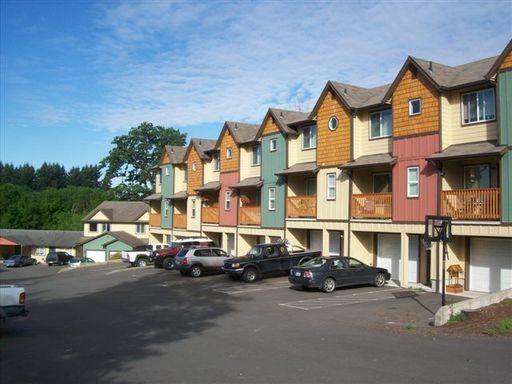 Apartment for rent at 2371 Jackson Highway, Chehalis, WA 98532