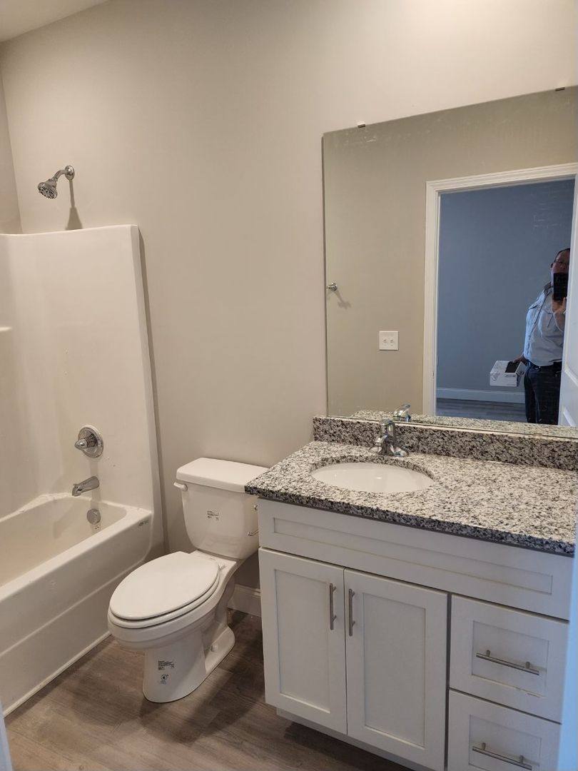 Apartment for rent at 2252 Hickory St, Bowling Green, KY 42101