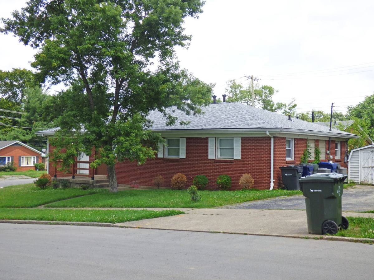 Apartment for rent at 170 172 Delmont Dr, Lexington, KY 40504