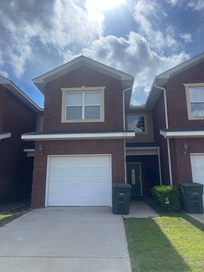 Townhouse for rent at 308 Eagle Landing, Enterprise, AL 36330