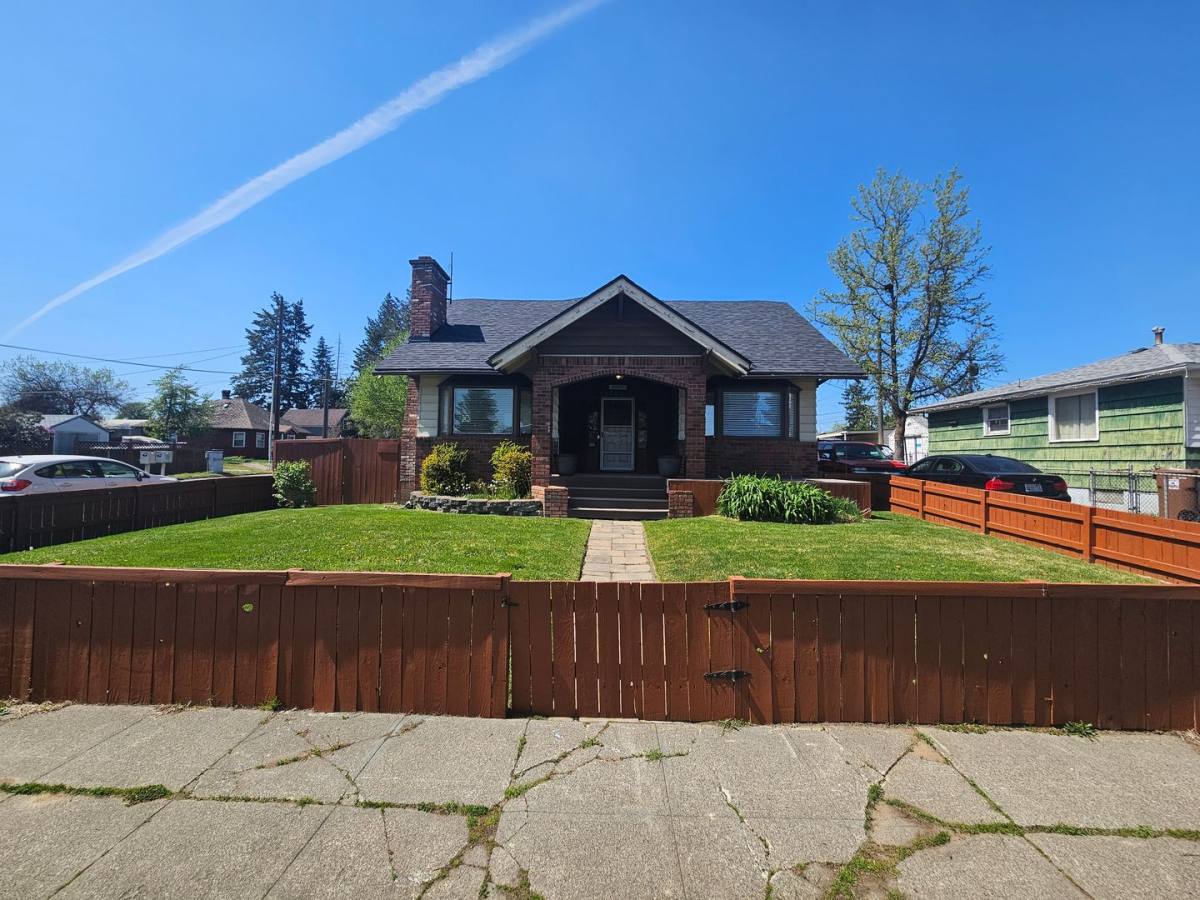 House for rent at 5703 N Regal St, Spokane, WA 99208