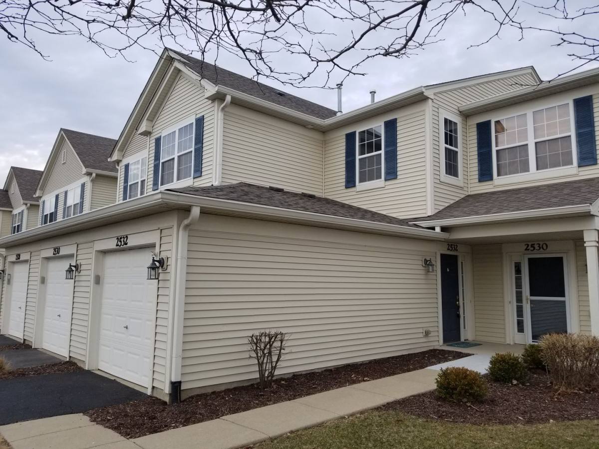House for rent at 2532 Golf Ridge Circle, Naperville, IL 60563