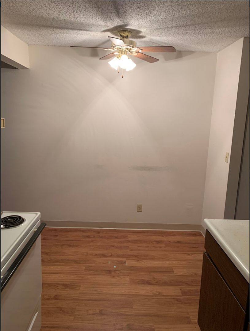 Apartment for rent at 110 W Lakeland, Morton, IL 61550