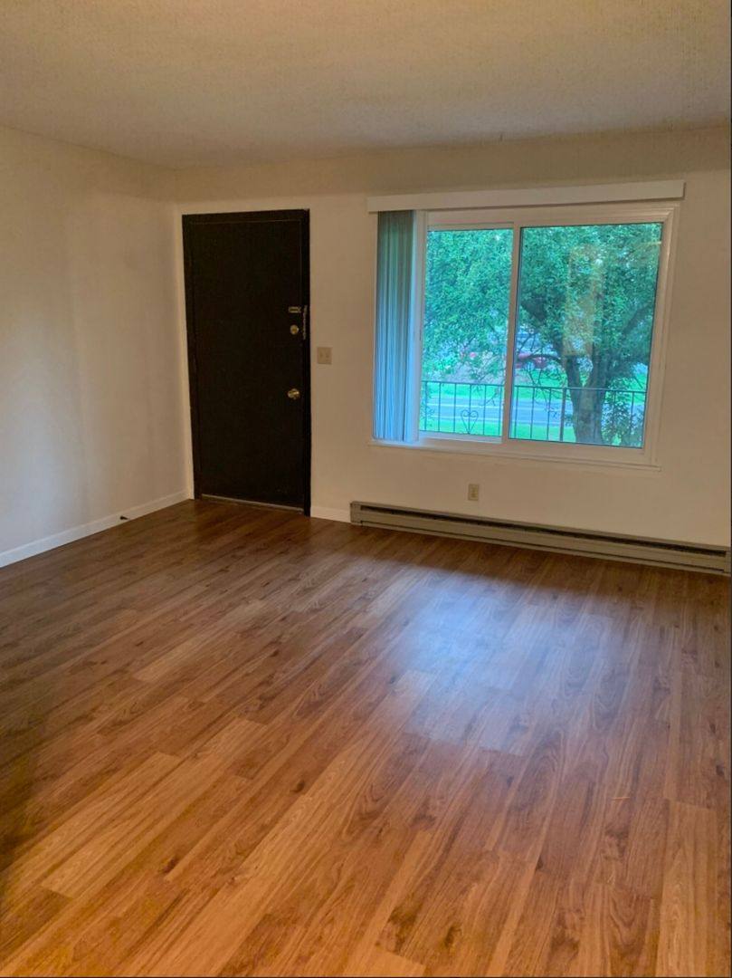 Apartment for rent at 110 W Lakeland, Morton, IL 61550