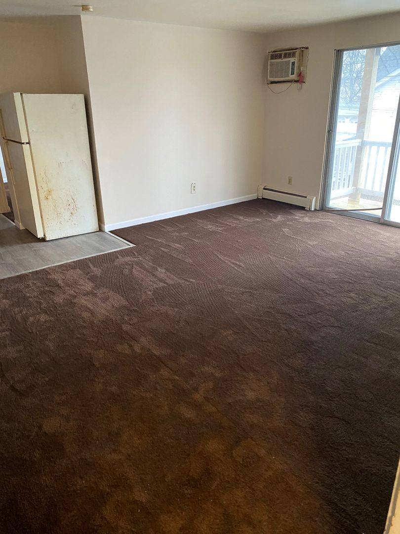 Apartment for rent at 226 Vine, Salem, OH 44460