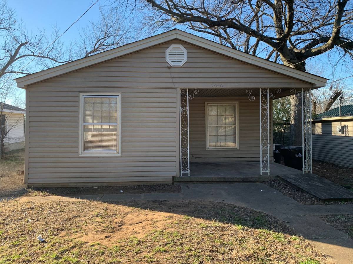 House for rent at 1050 Dubois St, Denison, TX 75020
