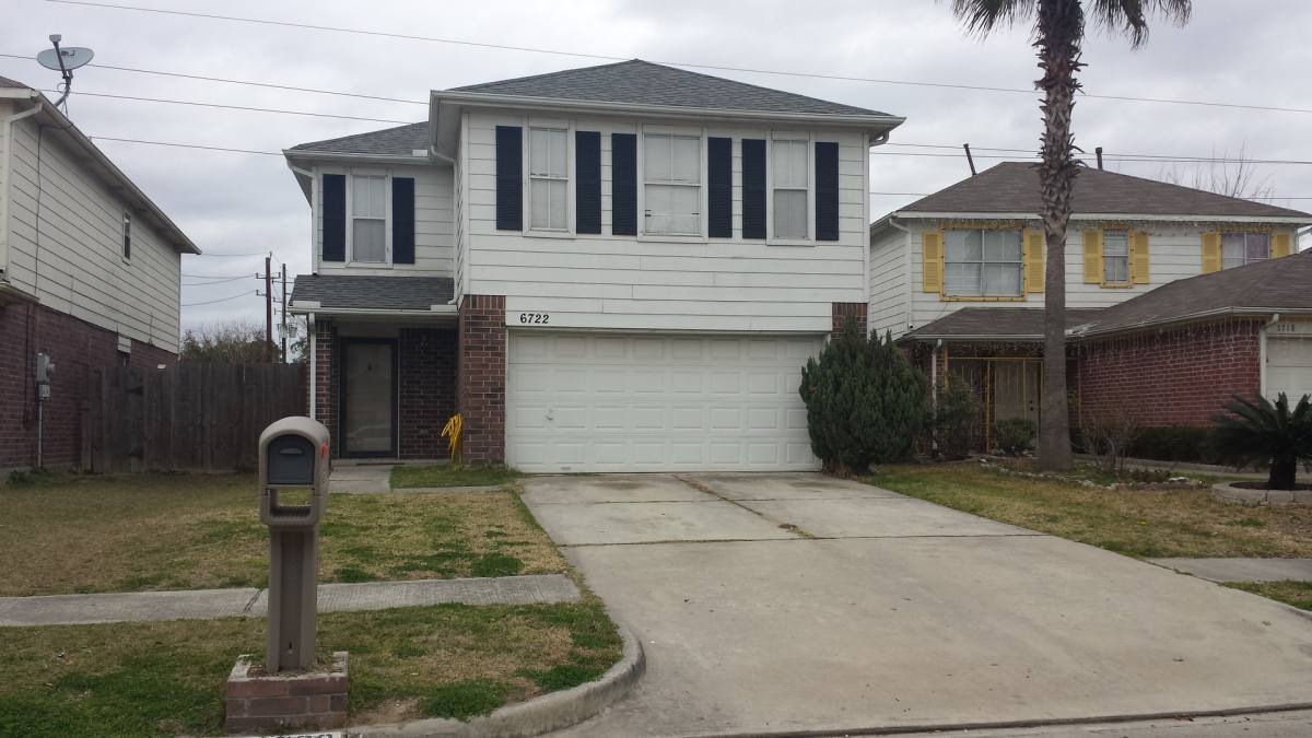 House for rent at 6722 Bayou Crest Dr, Houston, TX 77088
