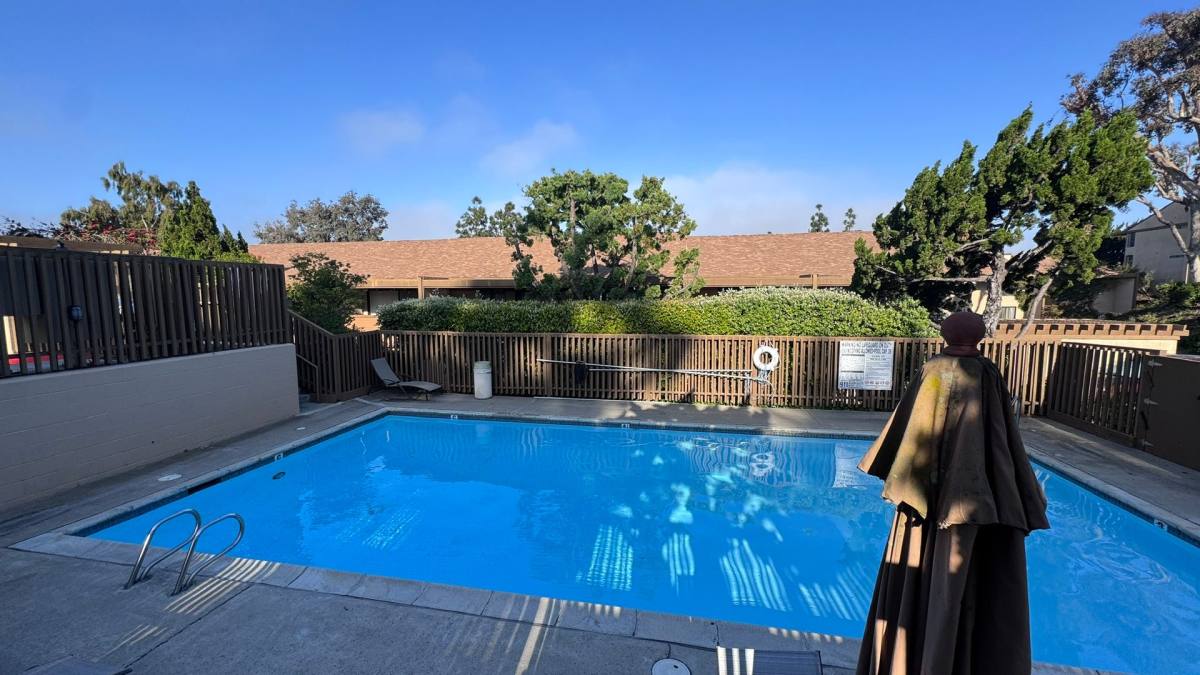 Condo for rent at 6180 Agee St, San Diego, CA 92122