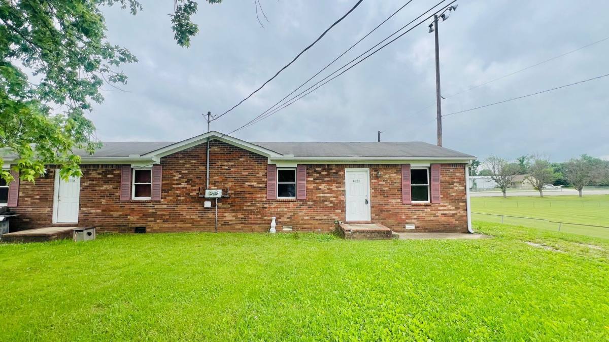 Apartment for rent at 111 Bandywood Court, Columbia, TN 38401