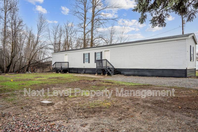 House for rent at 111 S Cedar Dr, Kalispell, MT 59901