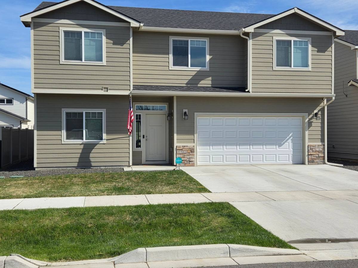 18325 E 2nd Ave, Greenacres, WA 99016