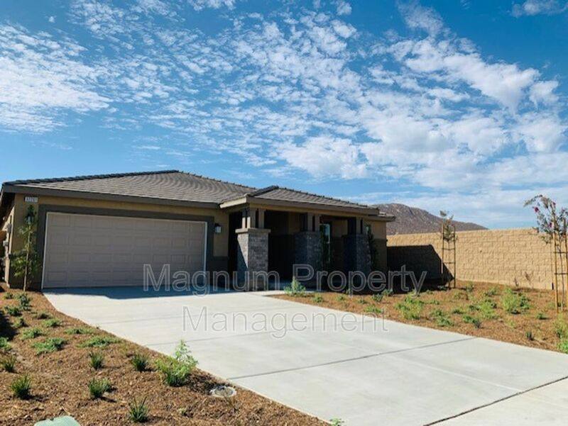 House for rent at 32261 Wild W Court, Winchester, CA 92596