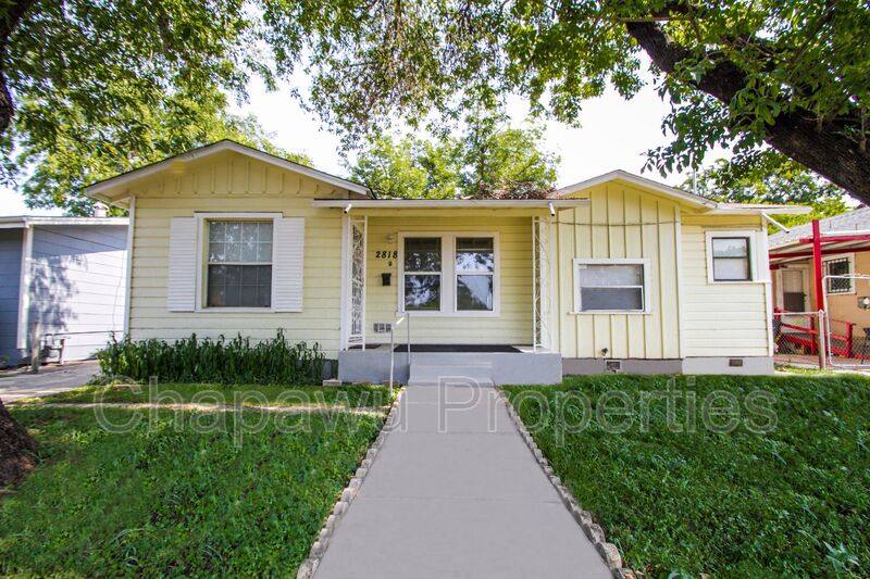 House for rent at 2818 E Houston, San Antonio, TX 78202