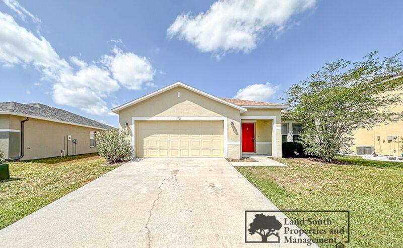 House for rent at 7509 Hunters Greene Circle, Lakeland, FL 33810