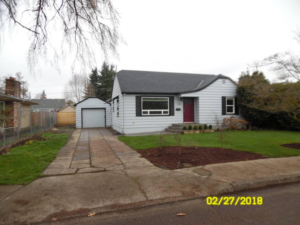 House for rent at 1315 NW Birch St, McMinnville, OR 97128