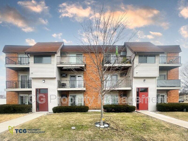 Apartment for rent at 2406 Marquette Rd #5, Peru, IL 61354