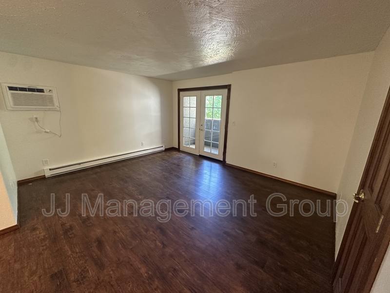 Apartment for rent at 1723 W 8th Ave #4, Spokane, WA 99204