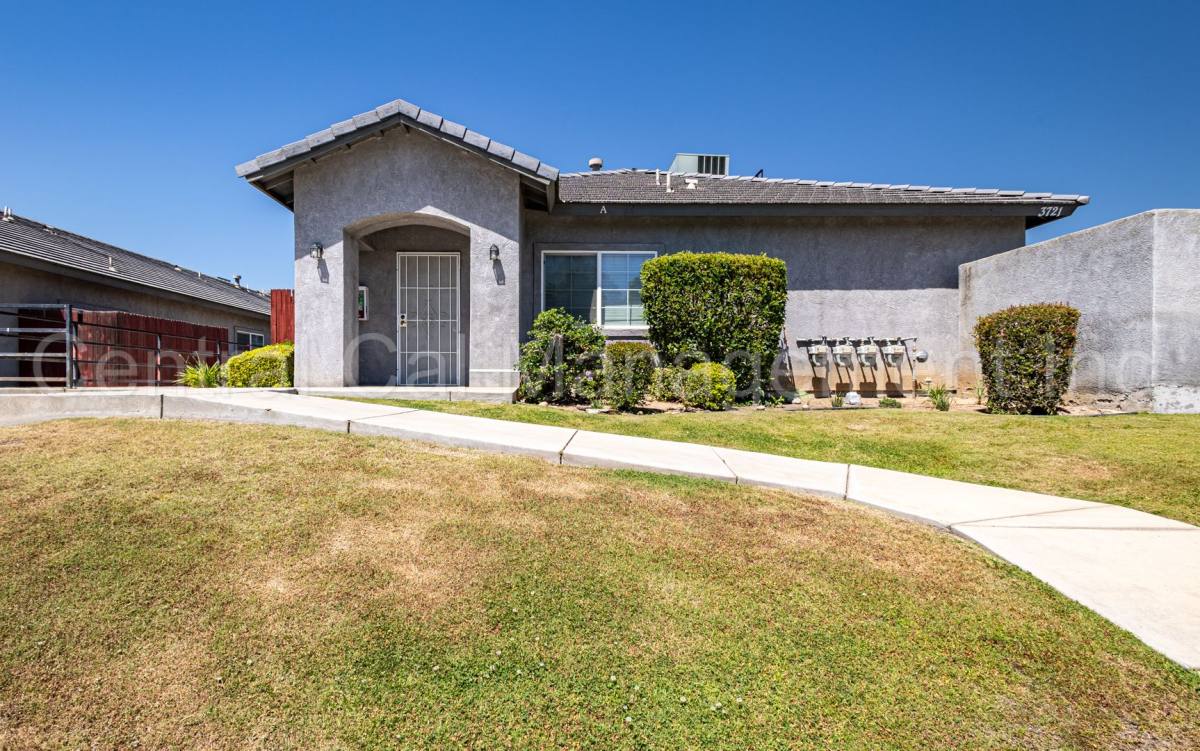 Apartment for rent at 3721 Pine Meadow, Bakersfield, CA 93308