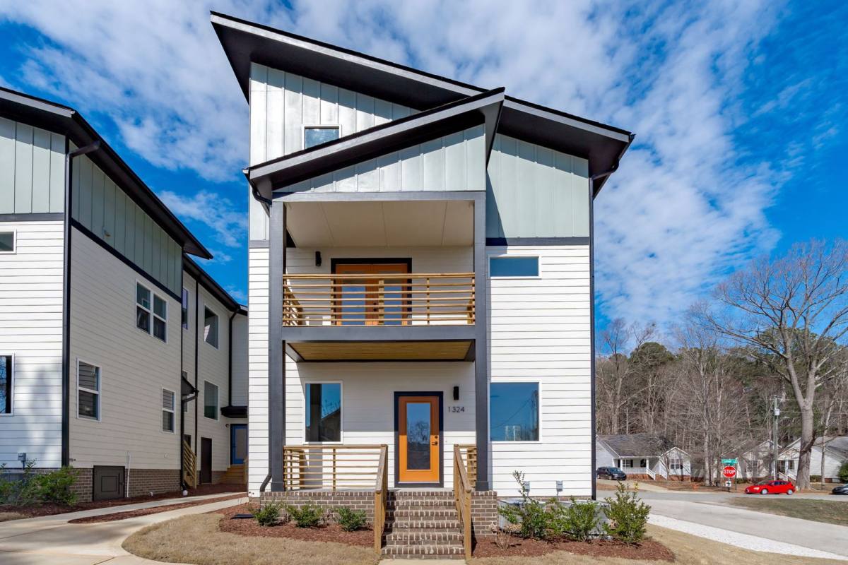 Townhouse for rent at 1324 E Lenoir St, Raleigh, NC 27610