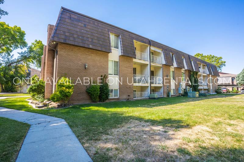 Apartment for rent at 4896 S Highland Circle #23, Salt Lake City, UT 84117