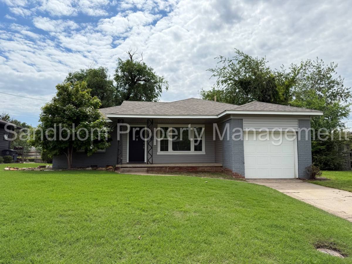 House for rent at 3810 S Indianapolis Ave, Tulsa, OK 74135